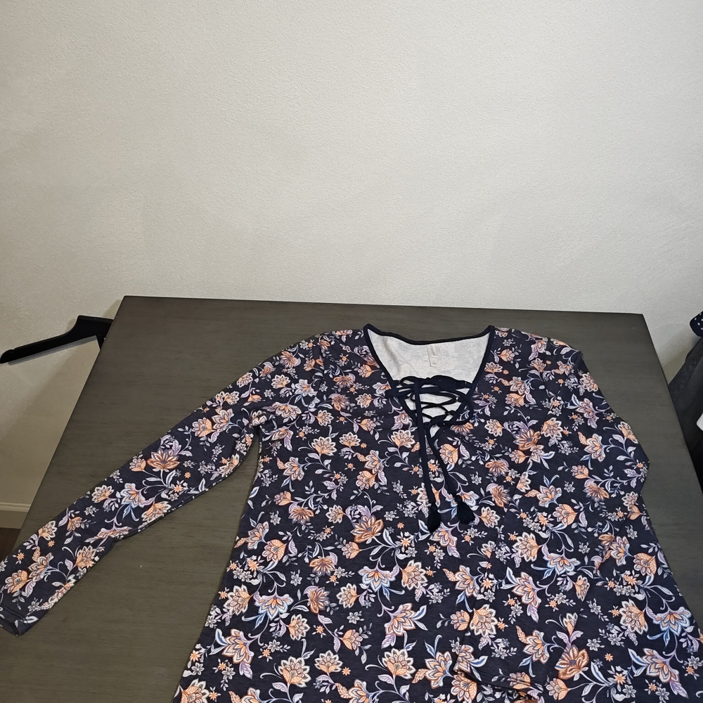Xhilaration Floral Long‎ Sleeve Top,With Tasels, Large Size